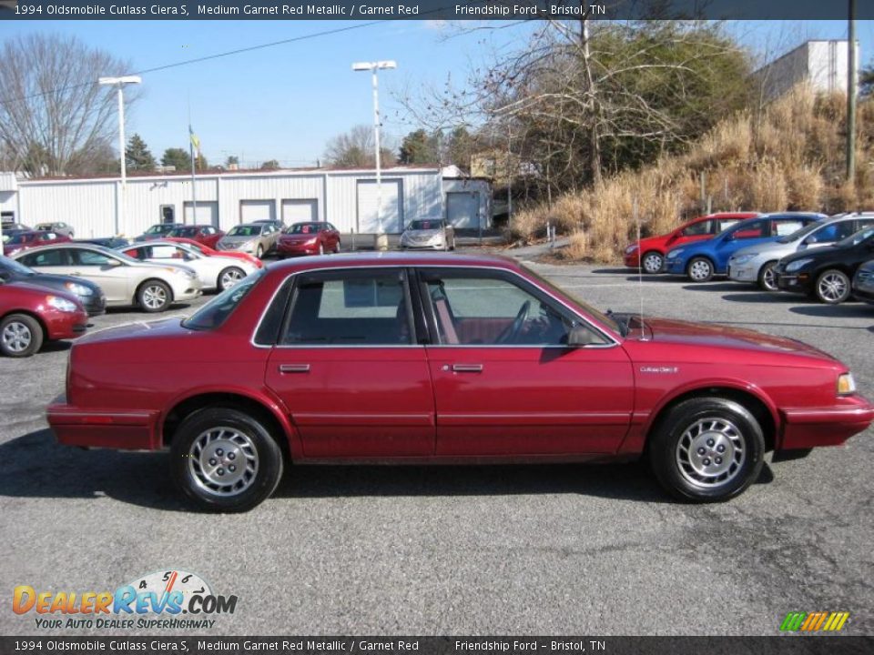 Medium Garnet Red Metallic 1994 Oldsmobile Cutlass Ciera S Photo #5