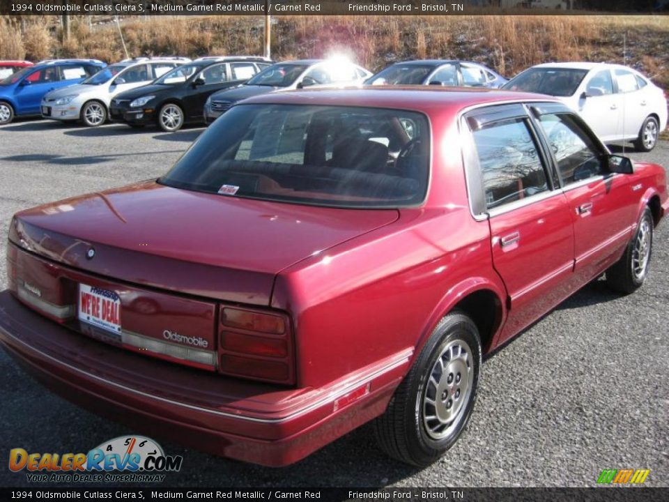 1994 Oldsmobile Cutlass Ciera S Medium Garnet Red Metallic / Garnet Red Photo #6