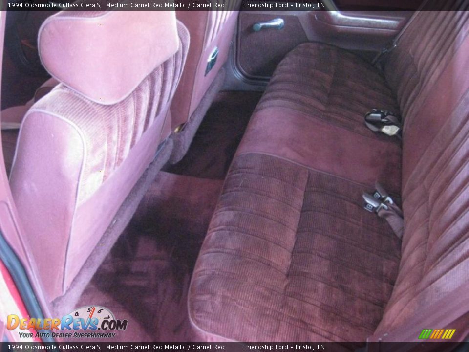 Garnet Red Interior - 1994 Oldsmobile Cutlass Ciera S Photo #16