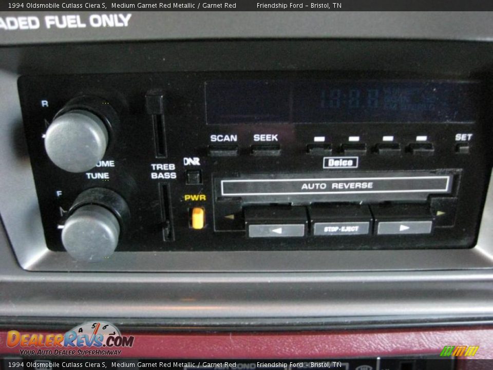 Controls of 1994 Oldsmobile Cutlass Ciera S Photo #26