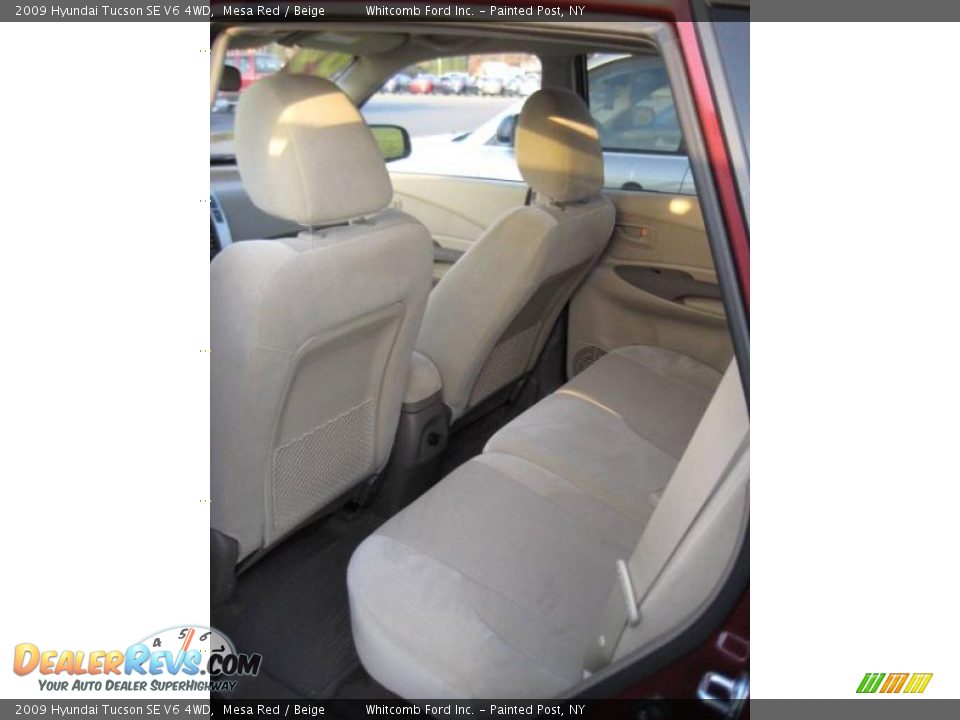 2009 Hyundai Tucson SE V6 4WD Mesa Red / Beige Photo #4