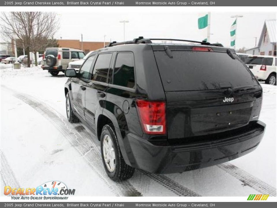 2005 Jeep Grand Cherokee Laredo Brilliant Black Crystal Pearl / Khaki Photo #3