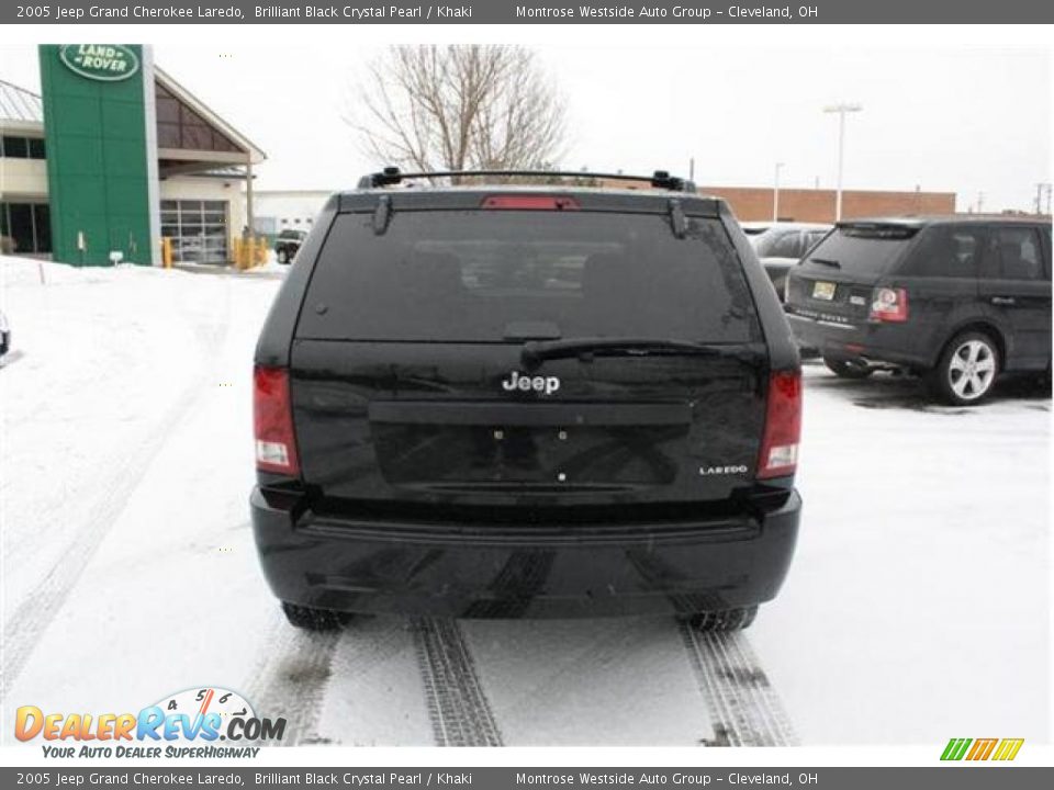 2005 Jeep Grand Cherokee Laredo Brilliant Black Crystal Pearl / Khaki Photo #4