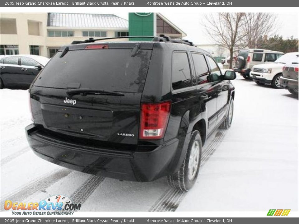 2005 Jeep Grand Cherokee Laredo Brilliant Black Crystal Pearl / Khaki Photo #6