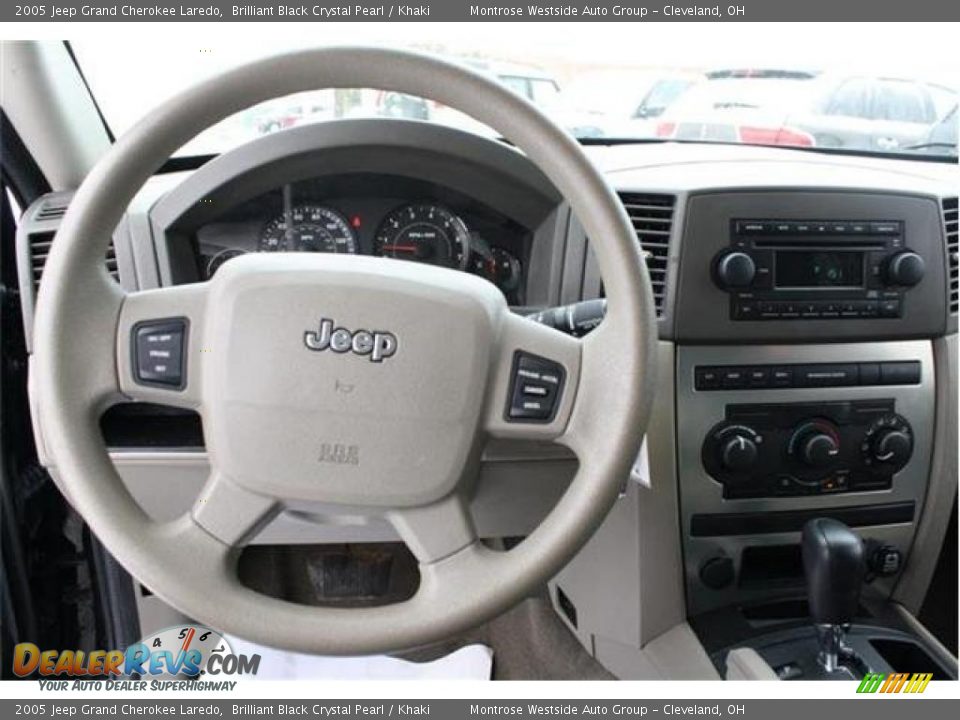 2005 Jeep Grand Cherokee Laredo Brilliant Black Crystal Pearl / Khaki Photo #15