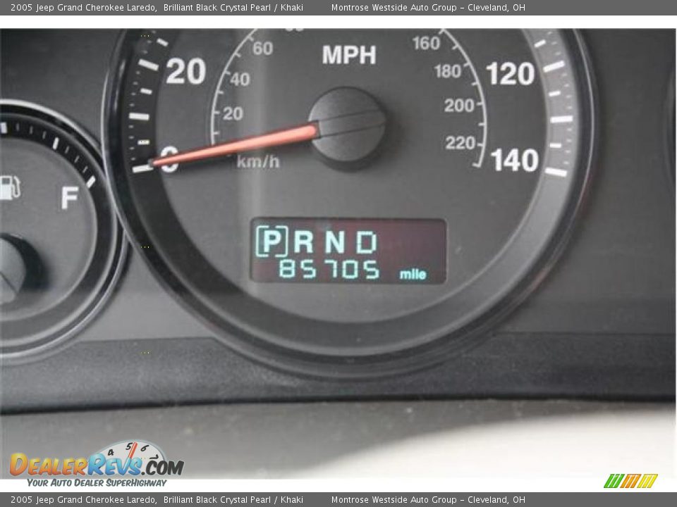 2005 Jeep Grand Cherokee Laredo Brilliant Black Crystal Pearl / Khaki Photo #17