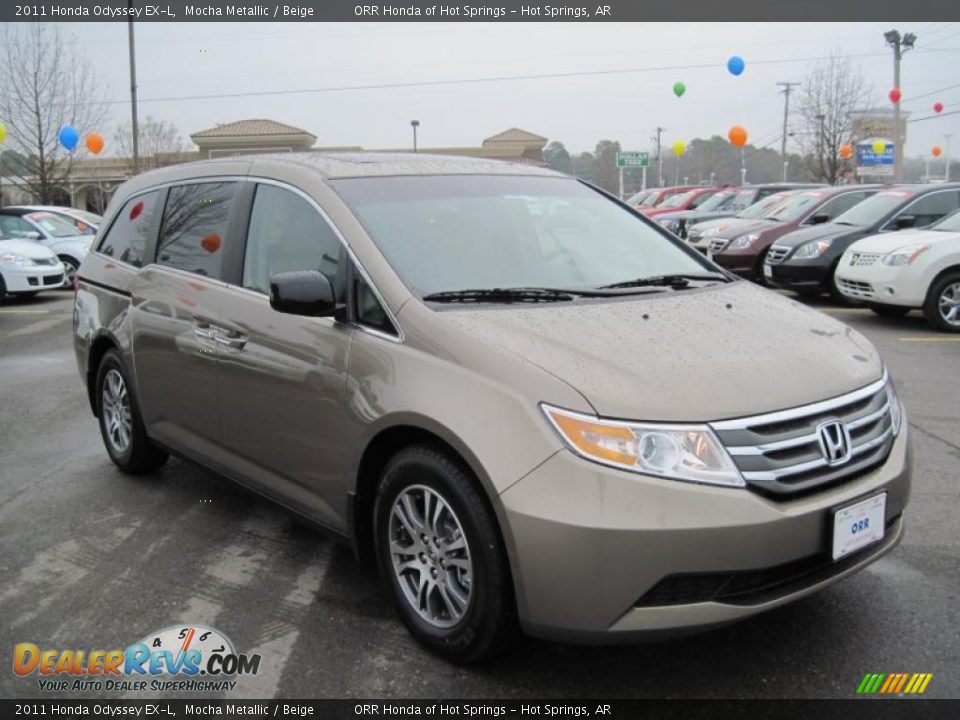 Front 3/4 View of 2011 Honda Odyssey EX-L Photo #7