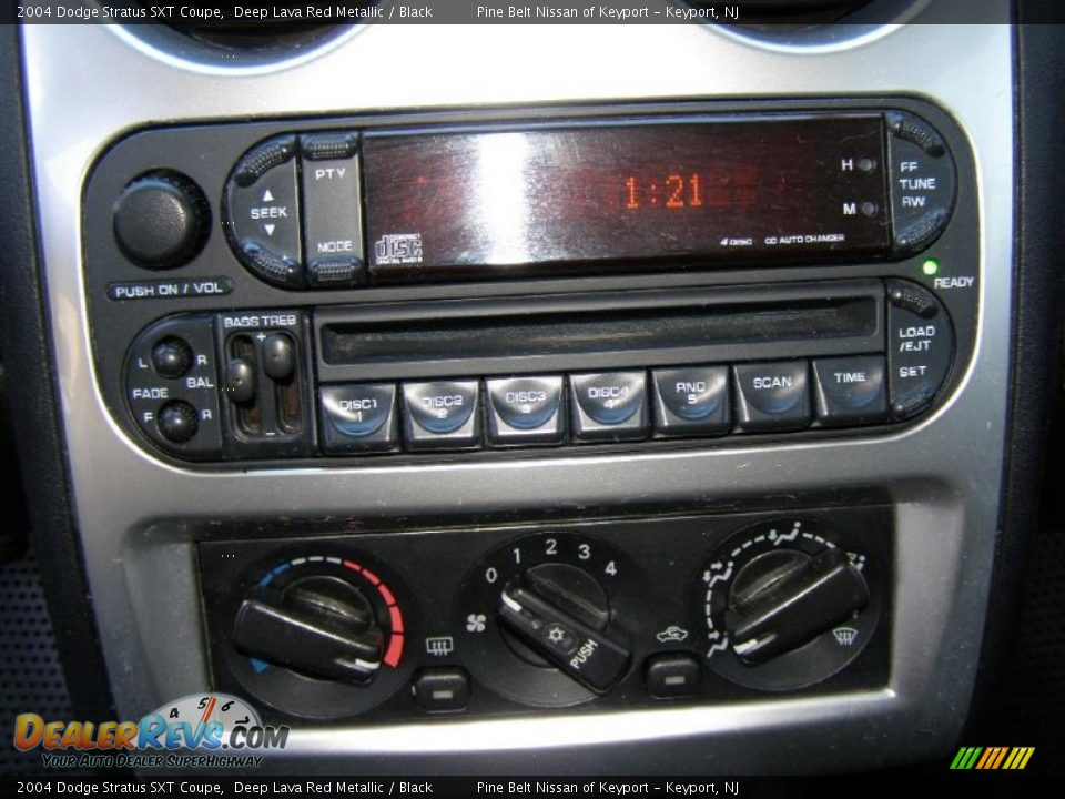 Controls of 2004 Dodge Stratus SXT Coupe Photo #13