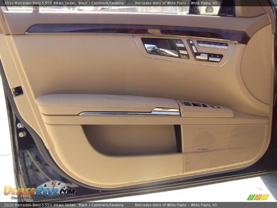 Door Panel of 2010 Mercedes-Benz S 550 4Matic Sedan Photo #7