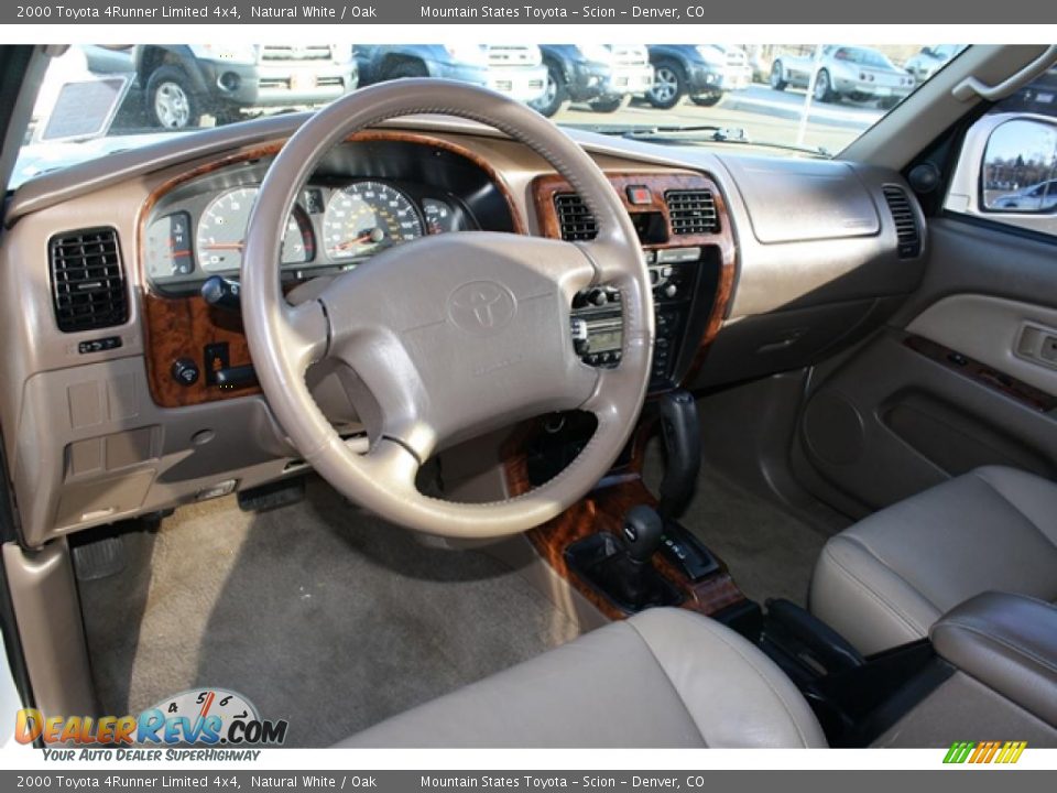 Oak Interior - 2000 Toyota 4Runner Limited 4x4 Photo #8