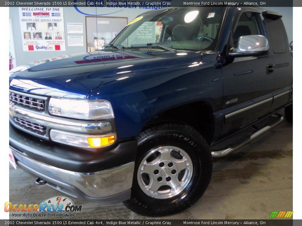 2002 Chevrolet Silverado 1500 LS Extended Cab 4x4 Indigo Blue Metallic / Graphite Gray Photo #1