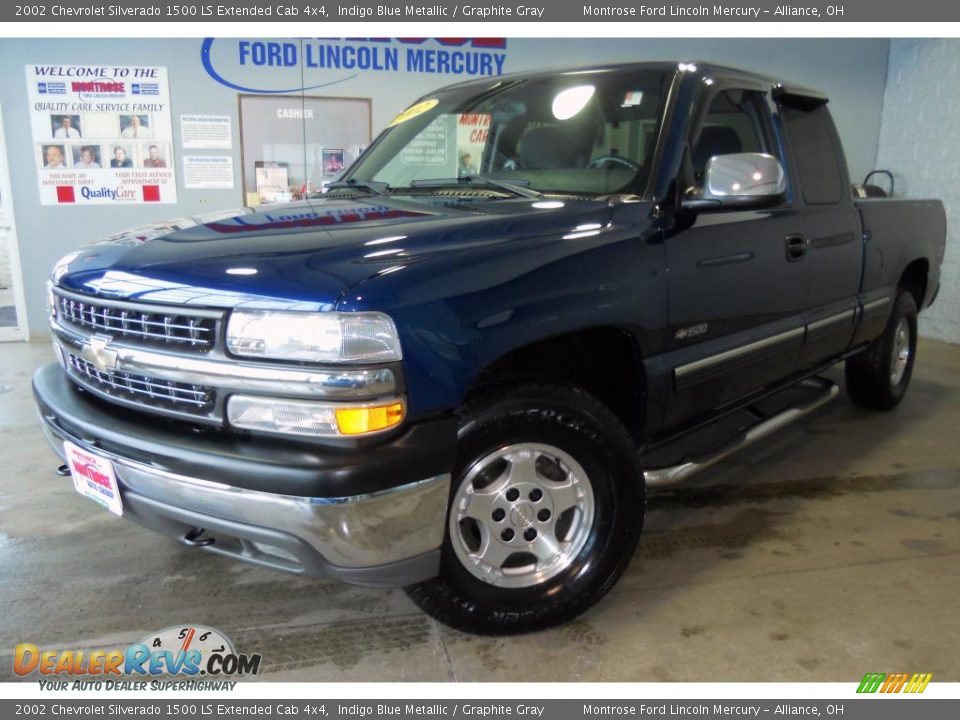 2002 Chevrolet Silverado 1500 LS Extended Cab 4x4 Indigo Blue Metallic / Graphite Gray Photo #7