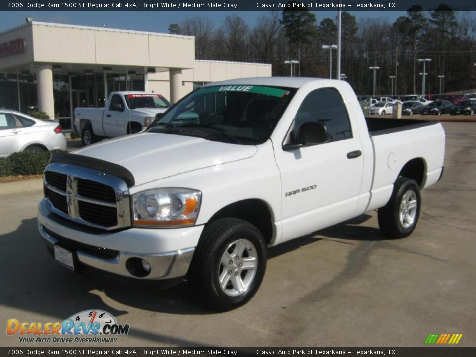 2006 Dodge Ram 1500 ST Regular Cab 4x4 Bright White / Medium Slate Gray Photo #1