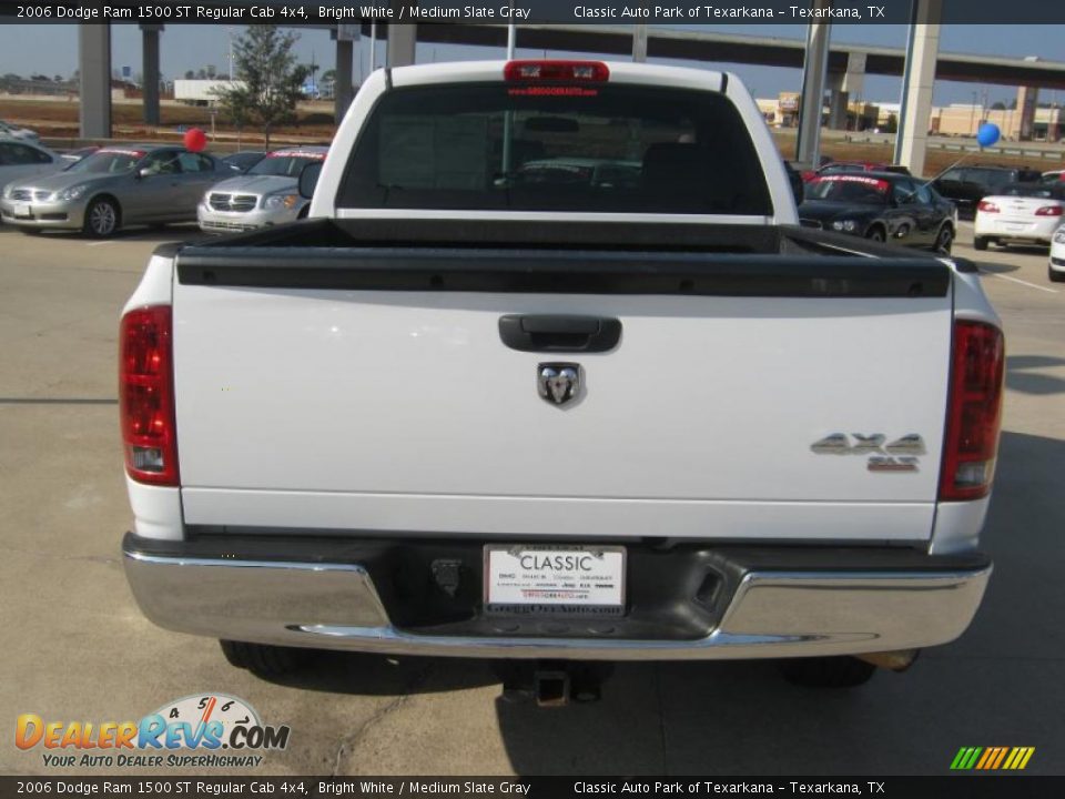 2006 Dodge Ram 1500 ST Regular Cab 4x4 Bright White / Medium Slate Gray Photo #4