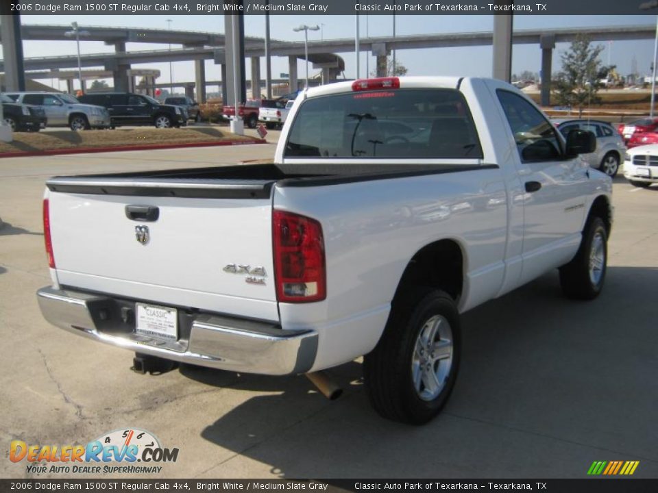 2006 Dodge Ram 1500 ST Regular Cab 4x4 Bright White / Medium Slate Gray Photo #5