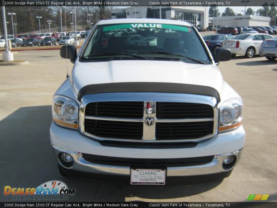 2006 Dodge Ram 1500 ST Regular Cab 4x4 Bright White / Medium Slate Gray Photo #8