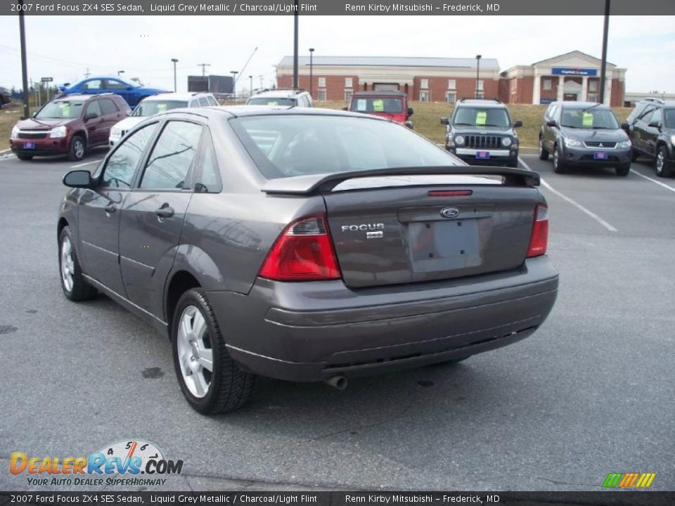 2007 Ford Focus ZX4 SES Sedan Liquid Grey Metallic / Charcoal/Light Flint Photo #3