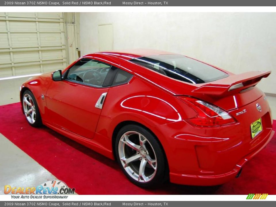 Solid Red 2009 Nissan 370Z NISMO Coupe Photo #4