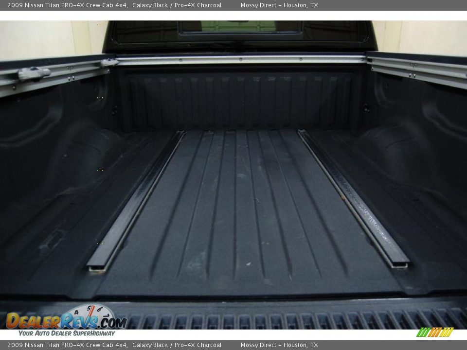 2009 Nissan Titan PRO-4X Crew Cab 4x4 Galaxy Black / Pro-4X Charcoal Photo #7