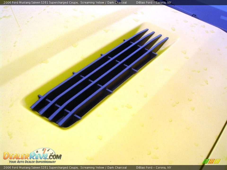 2006 Ford Mustang Saleen S281 Supercharged Coupe Screaming Yellow / Dark Charcoal Photo #22