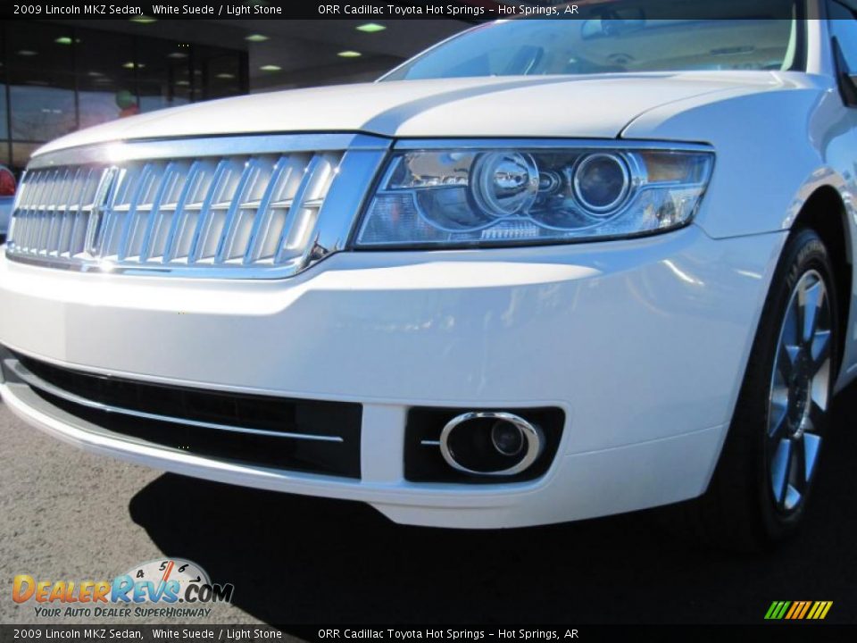 2009 Lincoln MKZ Sedan White Suede / Light Stone Photo #11