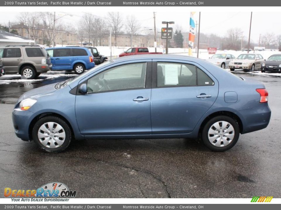 2009 Toyota Yaris Sedan Pacific Blue Metallic / Dark Charcoal Photo #2