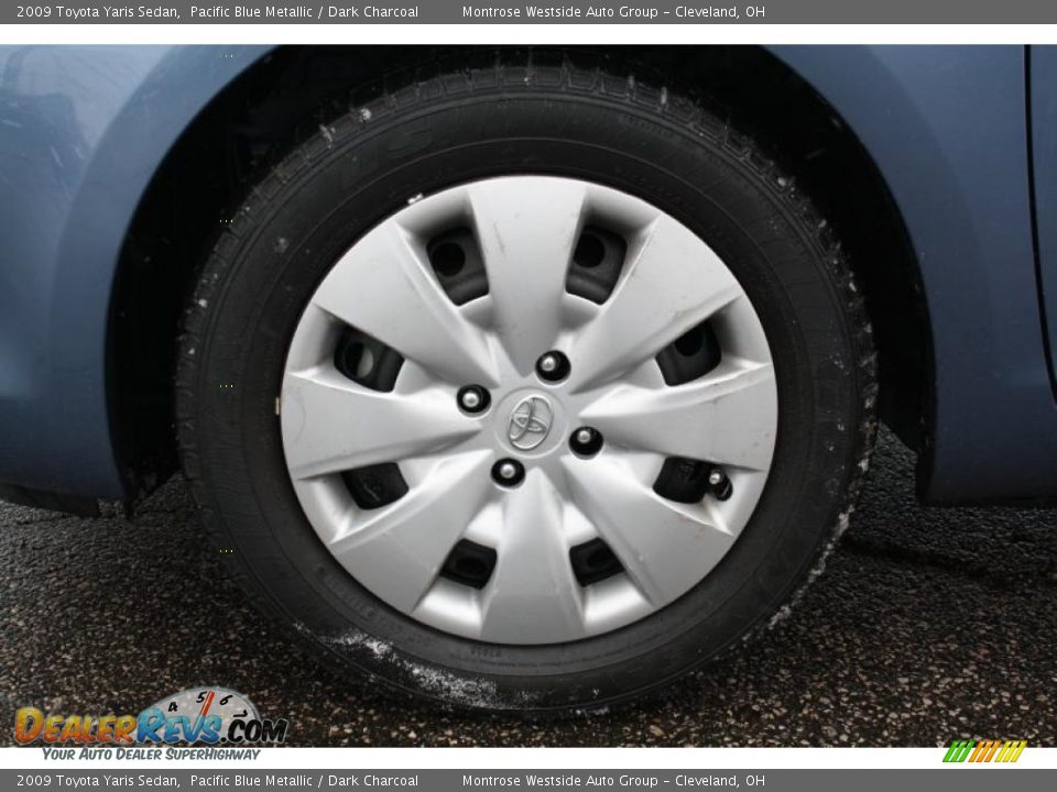 2009 Toyota Yaris Sedan Pacific Blue Metallic / Dark Charcoal Photo #19