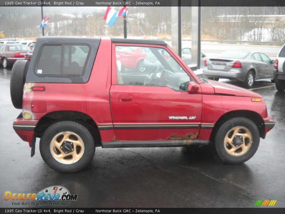 1995 Geo Tracker LSi 4x4 Bright Red / Gray Photo #3