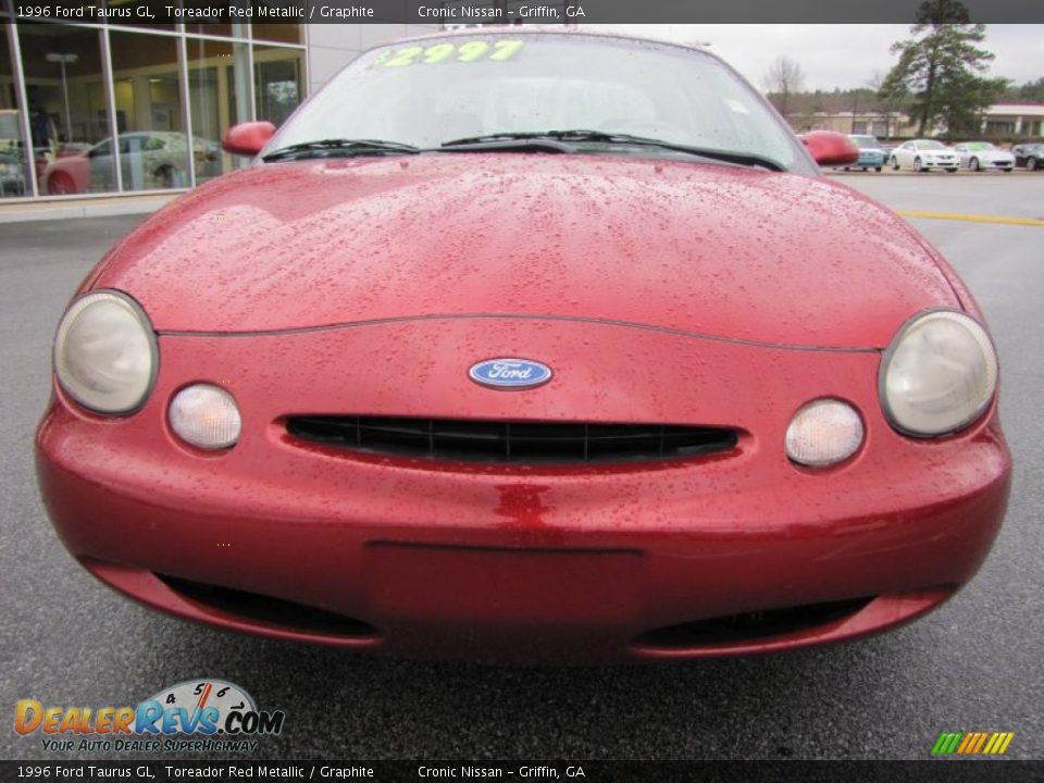 1996 Ford Taurus GL Toreador Red Metallic / Graphite Photo #8