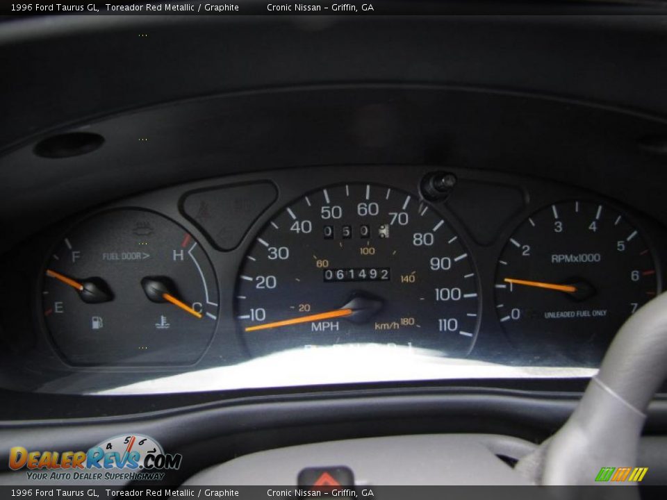 1996 Ford Taurus GL Toreador Red Metallic / Graphite Photo #16