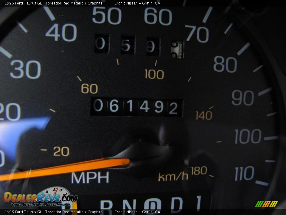 1996 Ford Taurus GL Toreador Red Metallic / Graphite Photo #18