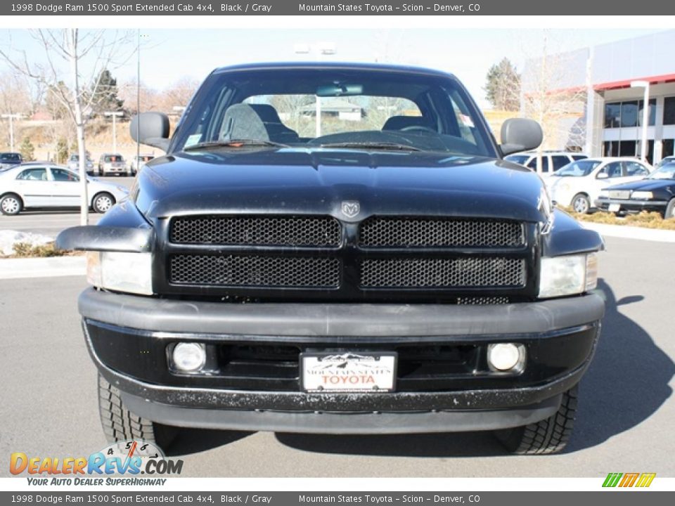 1998 Dodge Ram 1500 Sport Extended Cab 4x4 Black / Gray Photo #6