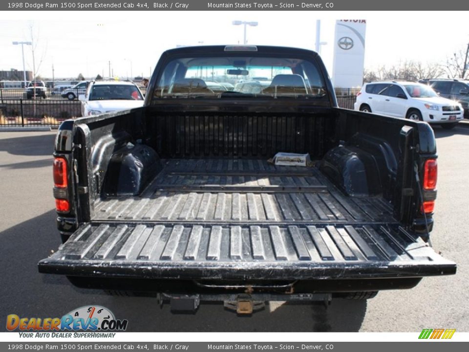 1998 Dodge Ram 1500 Sport Extended Cab 4x4 Black / Gray Photo #24