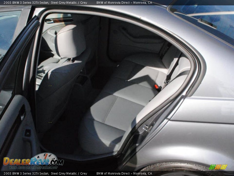 2003 BMW 3 Series 325i Sedan Steel Grey Metallic / Grey Photo #13