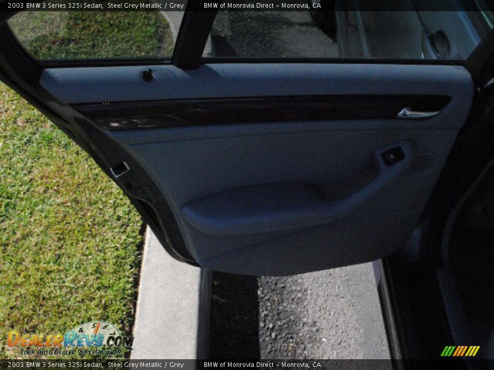 2003 BMW 3 Series 325i Sedan Steel Grey Metallic / Grey Photo #14