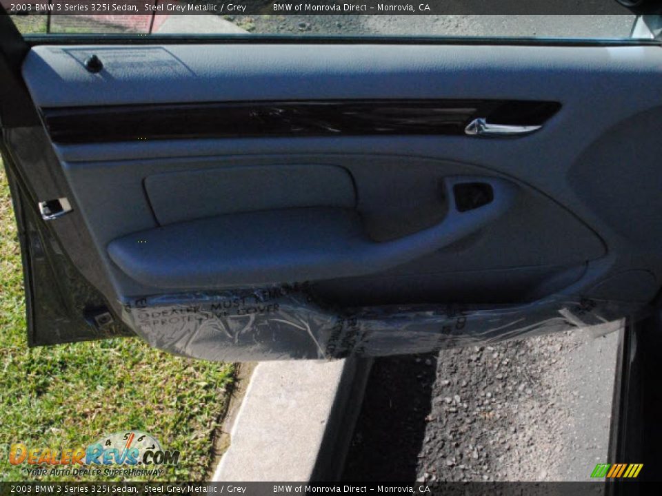 2003 BMW 3 Series 325i Sedan Steel Grey Metallic / Grey Photo #16