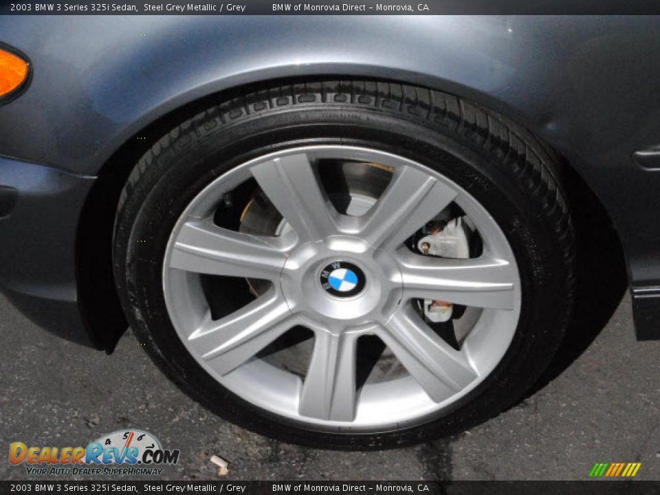 2003 BMW 3 Series 325i Sedan Wheel Photo #24