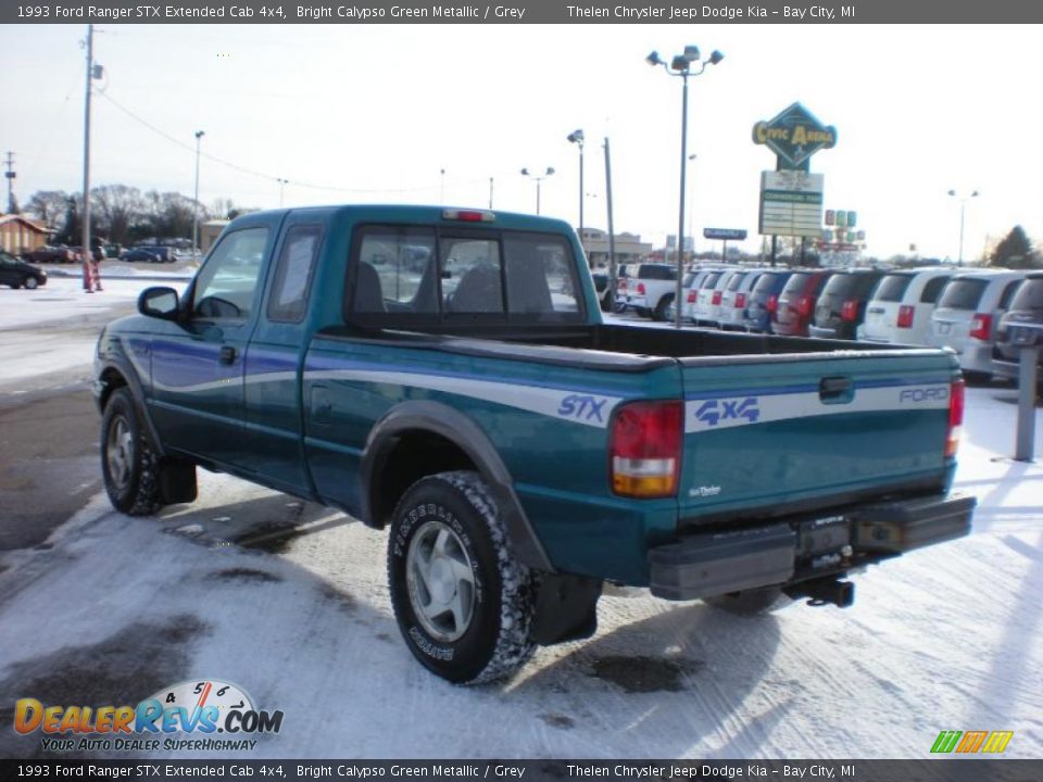 1993 Ford Ranger STX Extended Cab 4x4 Bright Calypso Green Metallic / Grey Photo #4