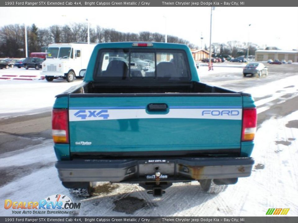 1993 Ford Ranger STX Extended Cab 4x4 Bright Calypso Green Metallic / Grey Photo #5