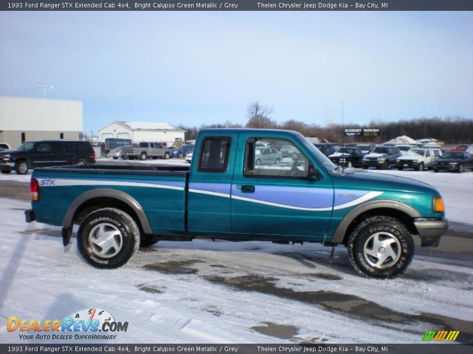 Bright Calypso Green Metallic 1993 Ford Ranger STX Extended Cab 4x4 Photo #7