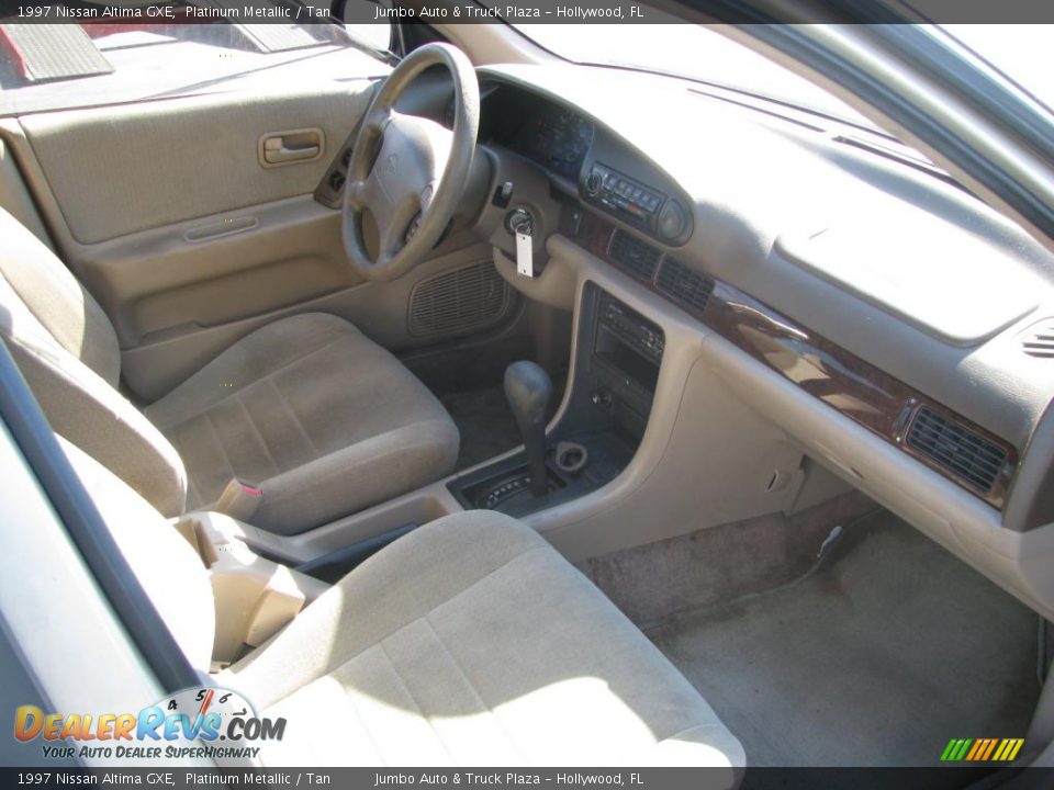 1997 Nissan Altima GXE Platinum Metallic / Tan Photo #12