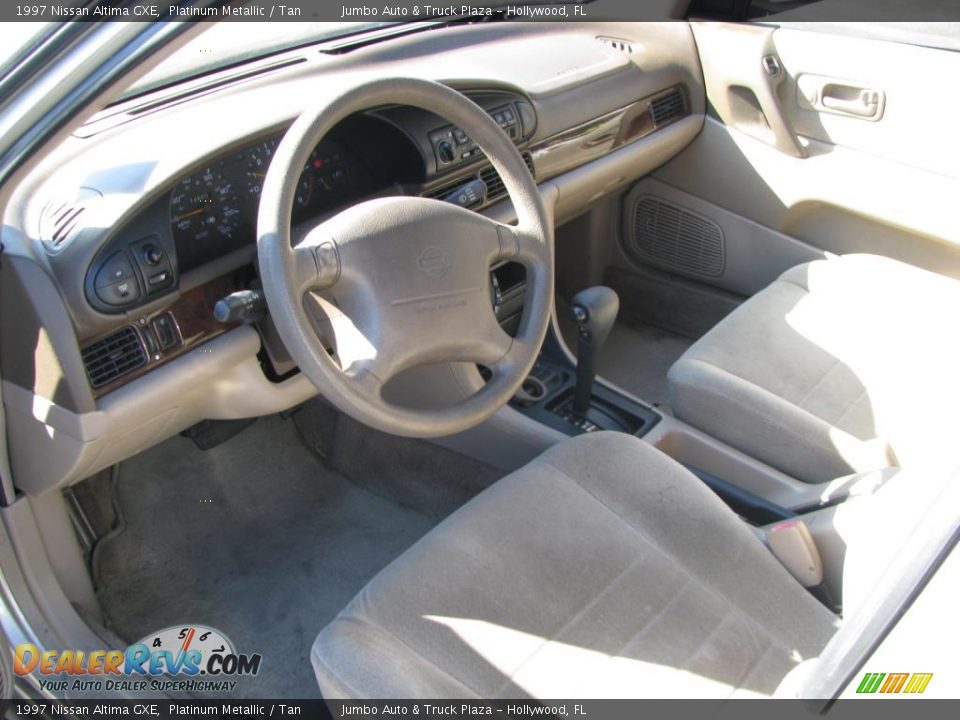 1997 Nissan Altima GXE Platinum Metallic / Tan Photo #14