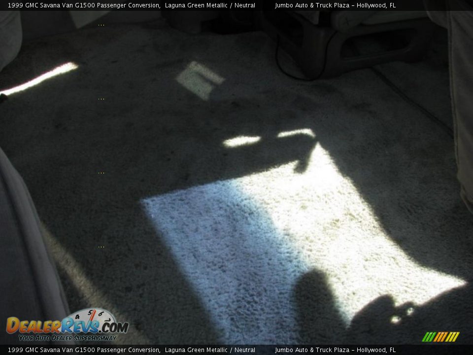 1999 GMC Savana Van G1500 Passenger Conversion Laguna Green Metallic / Neutral Photo #32