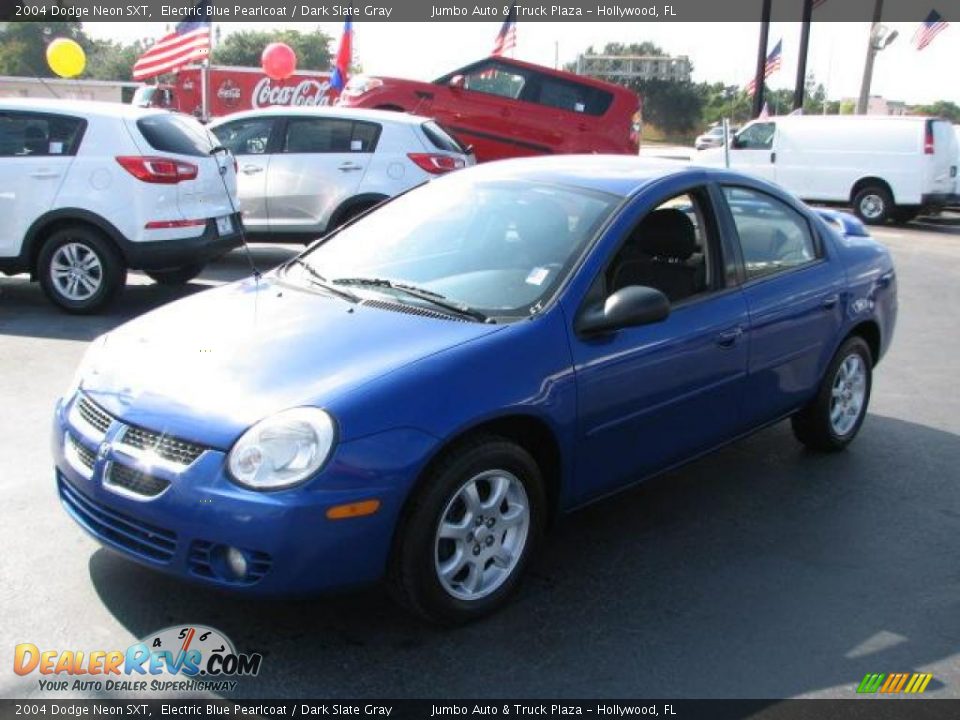 2004 Dodge Neon SXT Electric Blue Pearlcoat / Dark Slate Gray Photo #5