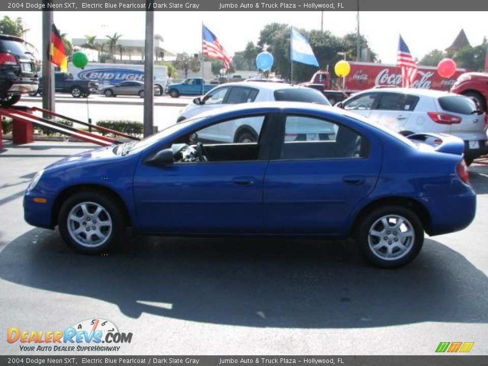 2004 Dodge Neon SXT Electric Blue Pearlcoat / Dark Slate Gray Photo #6