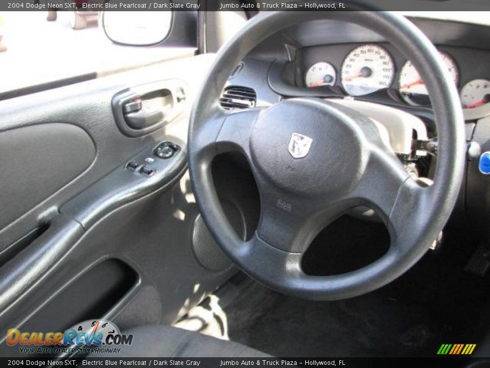 2004 Dodge Neon SXT Electric Blue Pearlcoat / Dark Slate Gray Photo #20