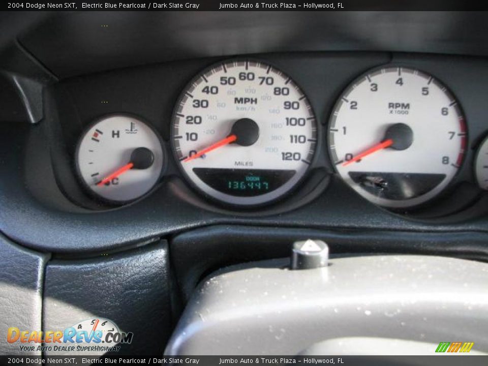 2004 Dodge Neon SXT Electric Blue Pearlcoat / Dark Slate Gray Photo #22