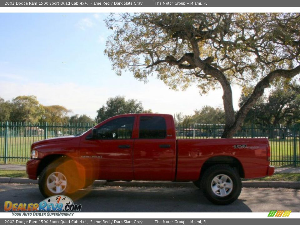 2002 Dodge Ram 1500 Sport Quad Cab 4x4 Flame Red / Dark Slate Gray Photo #3