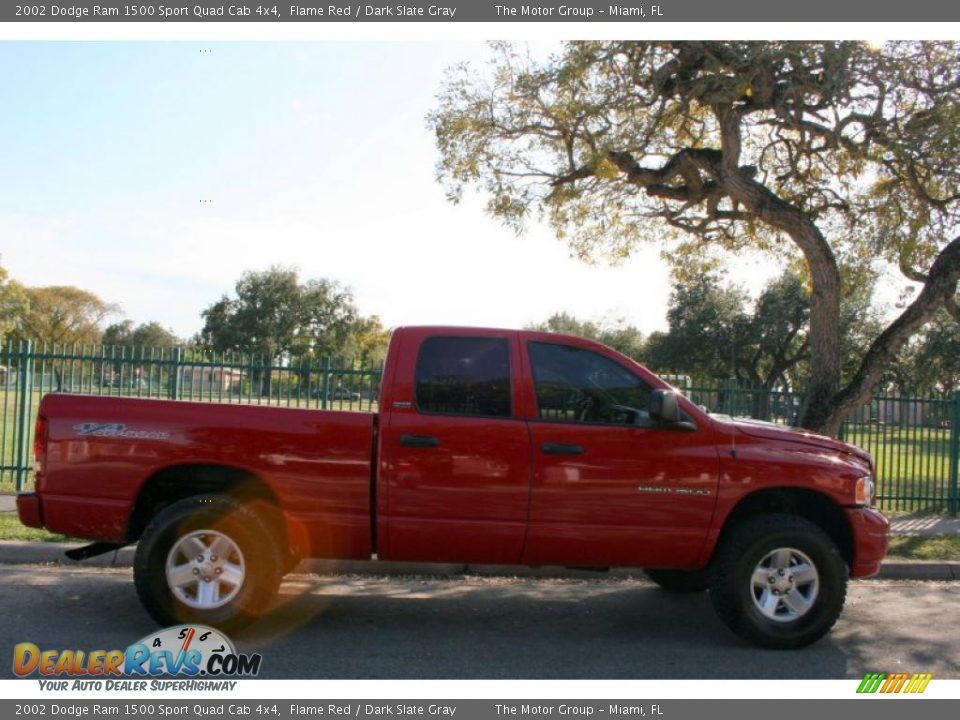 2002 Dodge Ram 1500 Sport Quad Cab 4x4 Flame Red / Dark Slate Gray Photo #9