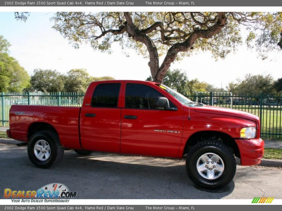 2002 Dodge Ram 1500 Sport Quad Cab 4x4 Flame Red / Dark Slate Gray Photo #11